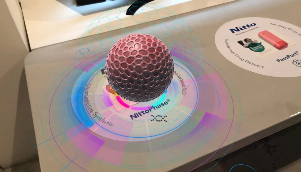 Touchscreen kiosk with an interactive 3D product model